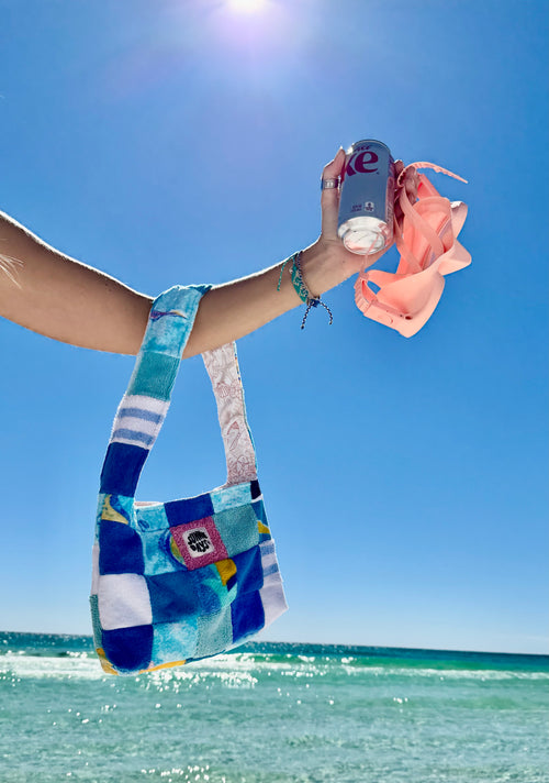 Ocean Days Purse