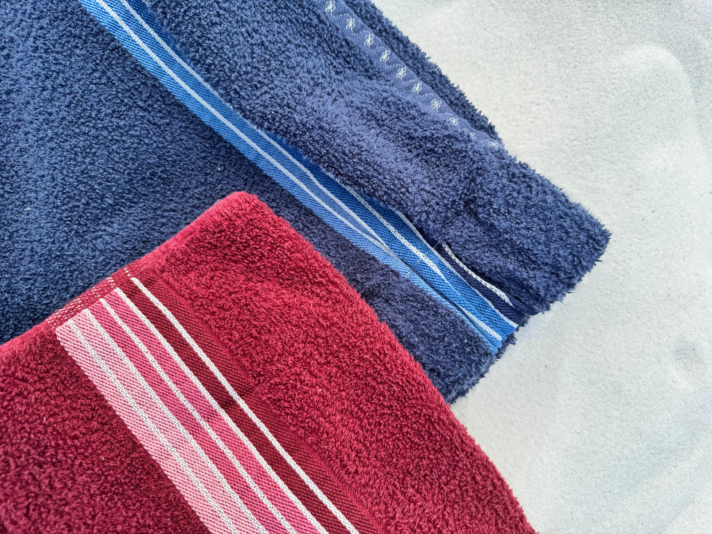 Maroon striped towel shorts - M/L