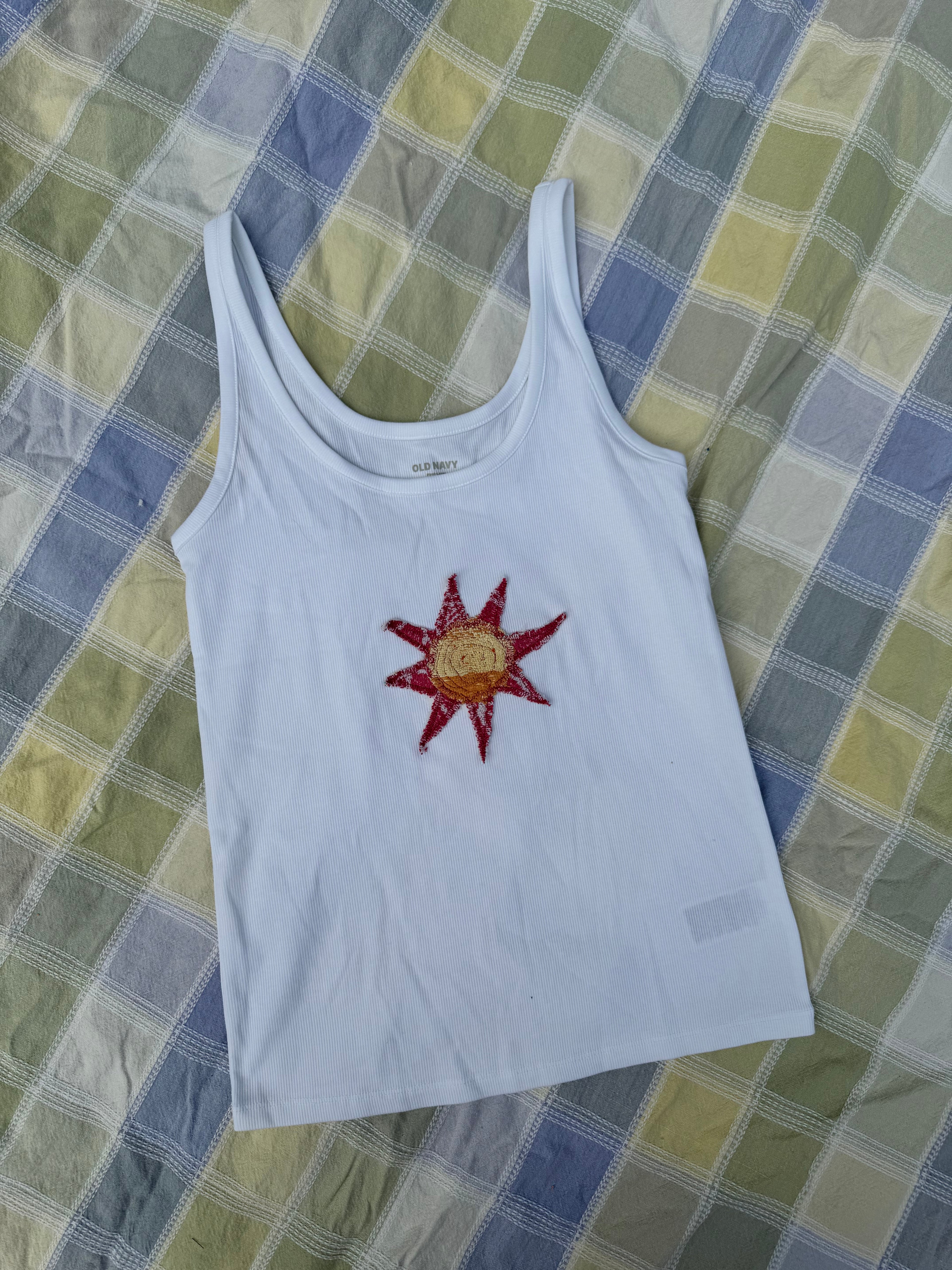 Sun Appliqué Tank - L