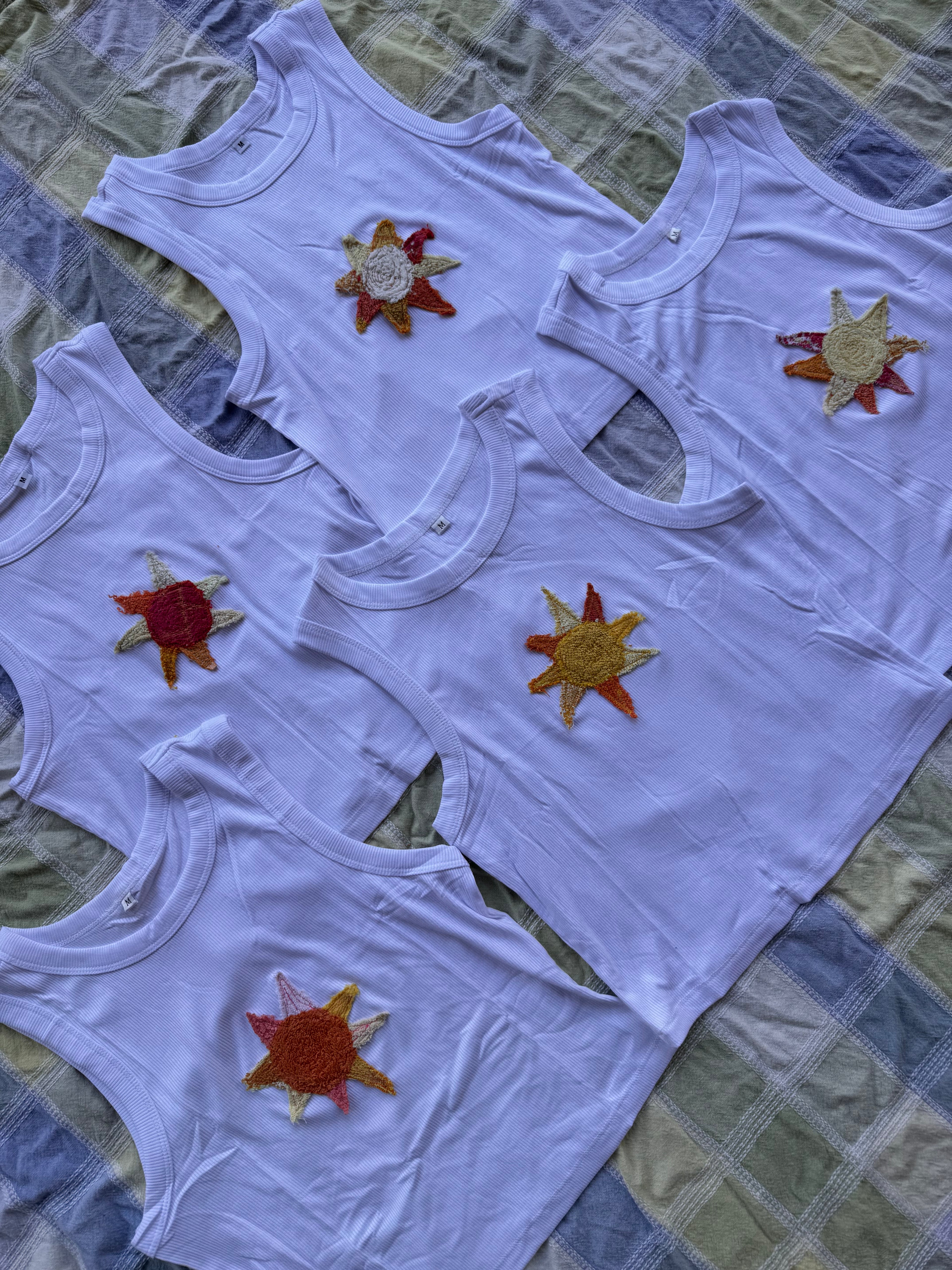 Cropped Sun Appliqué Tank