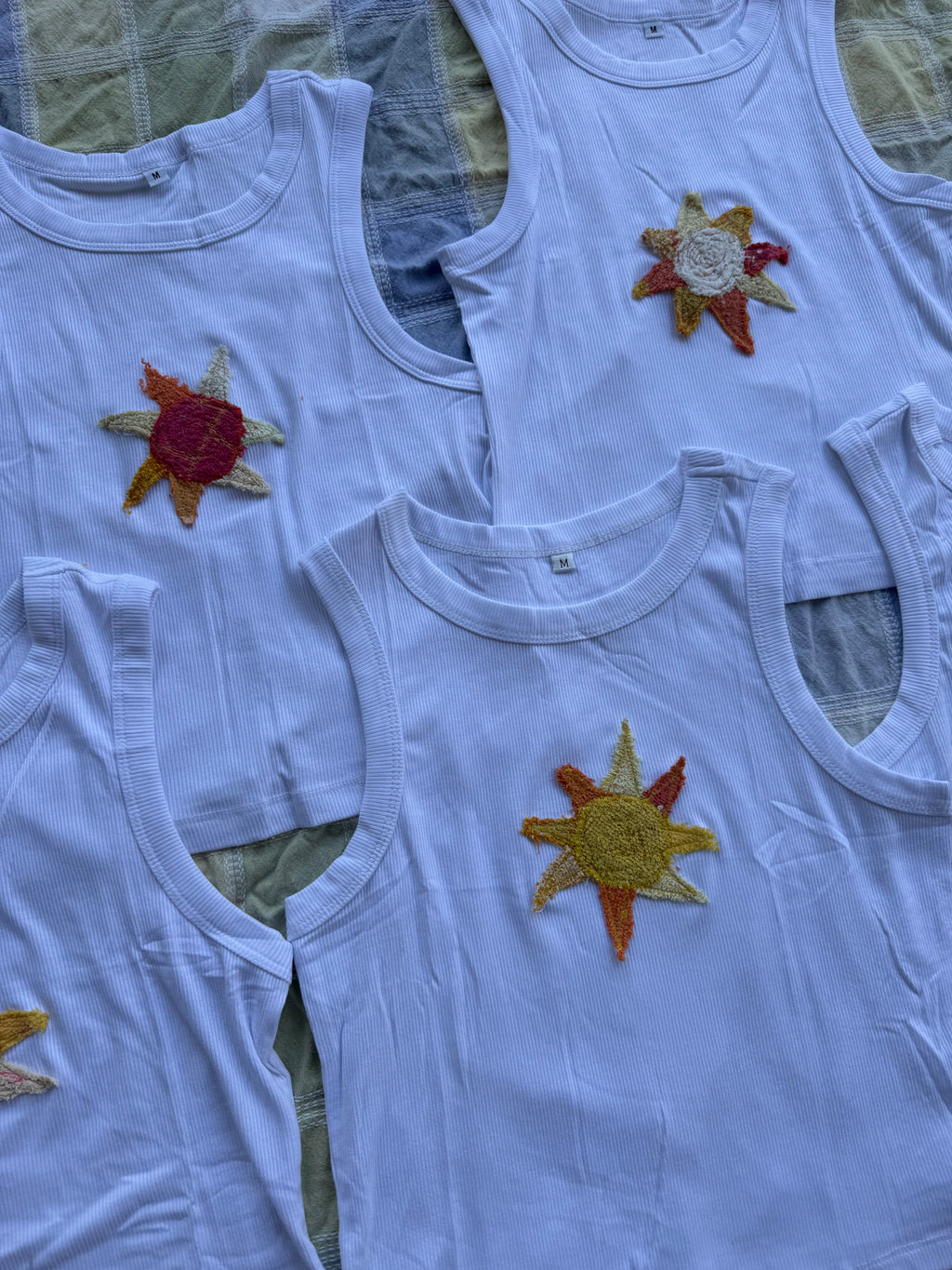 Cropped Sun Appliqué Tank
